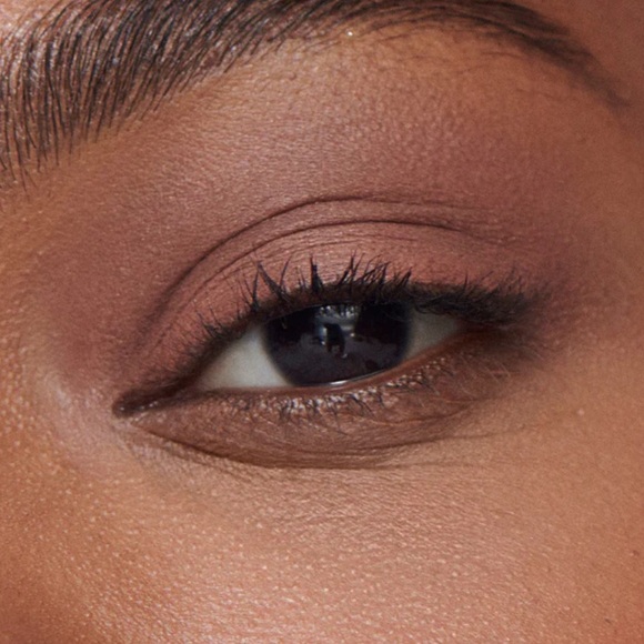 ILIA Liquid Powder Eye Tint in Tannin a rich brown cream to powder award winning - Picture 6 of 10